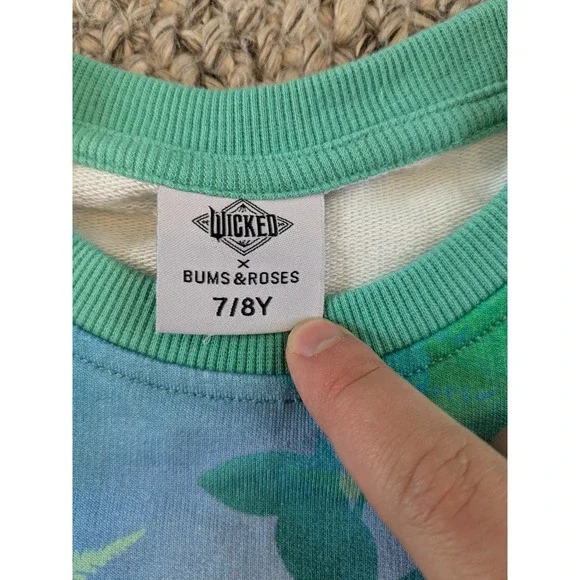 Bums and Roses x Wicked Elphaba Witch Sweatshirt Top Bamboo Viscose Girls 7/8 - Picture 4 of 8